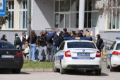 Dojava o bombi je bila lažna! Policija detaljno ispitala teren, studenti i profesori vraćeni u prostorije Agronomskog fakulteta u Čačku