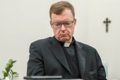 Hans Zolner, vatikanski stručnjak iz Odbora protiv seksualnog zlostavljanja dece podneo ostavku! "Poslednjih godina sve više sam zabrinut"