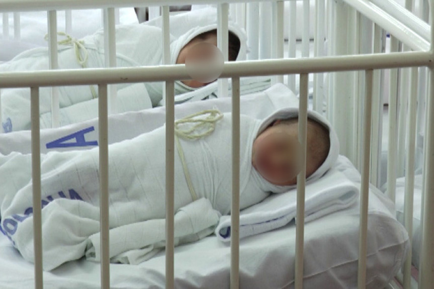 Bebi-bum u Užicu: Ovako se bori protiv bele kuge - za 48 sati rođeno čak 18 beba