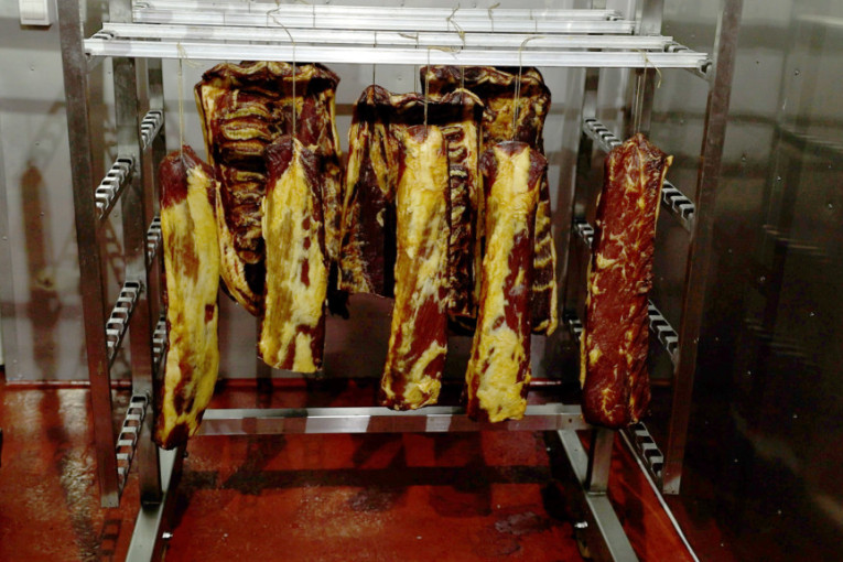 Trovačnica u Silbašu: Otkrivena ilegalna klanica sa tri tone mesa