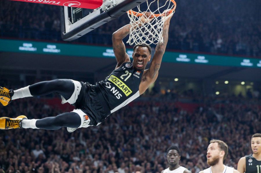 Moćni Partizan bacio Kralja na kolena! Vulkan crno-bele Arene progutao veliki Real! (FOTO/VIDEO)