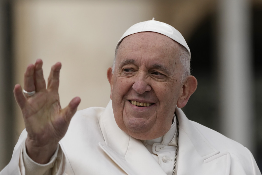 Papa Franja dozvolio ženama da glasaju na predstojećem Sinodu biskupa: "To je važna promena, ali nije revolucija"