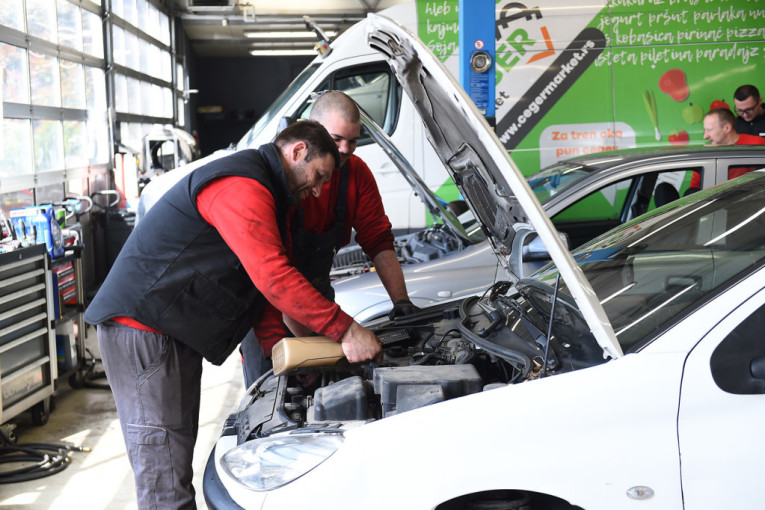 Ko ne plati na mostu, platiće na ćupriji: Šest stvari koje vam drastično umanjuju cenu automobila