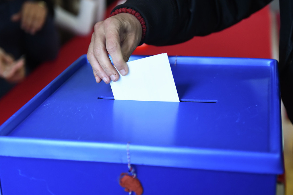 Zatvorena birališta na lokalnim izborima u Budvi: Izlaznost do 19 sati bila je oko 56 odsto