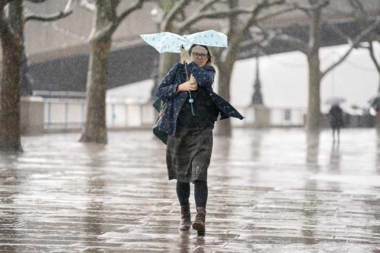 Oglasio se AMSS: Na izlazu na Batrovcima teretna vozila čekaju tri sata!
