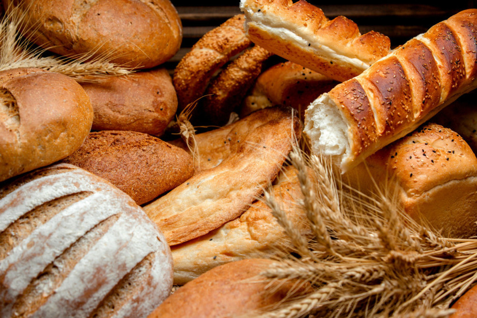 Beograđanka kupila hleb u pekari i umalo se nije udavila: Kada ga je otvorila, zatekla je užas (FOTO)