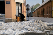 Putevi u Novom Sadu prohodni: Zimske službe na terenu, od prethodne noći mobilisane sve ekipe i mehanizacija