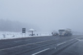 Dodatan oprez je preko potreban: U nekim delovima Srbije zimski uslovi za vožnju