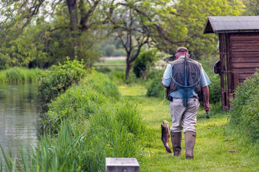Velika svetinja do koje se teško stiže: Manastir Uvac više puta se dizao iz pepela, oko njega i danas raste posebna divlja vinova loza