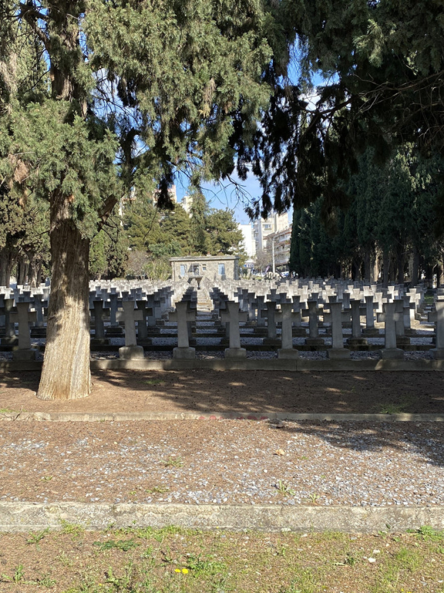 Čuvari srpskog groblja "Zejtinlik": Đorđe je više od pola veka čuvao kosti srpskih junaka, a evo ko su bili njegovi prethodnici