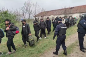 Policija sprečila krijumčarenje 18 migranata: Uhapšeni muškarac iz Sremske Mitrovice i još dvojica iz okoline Zaječara
