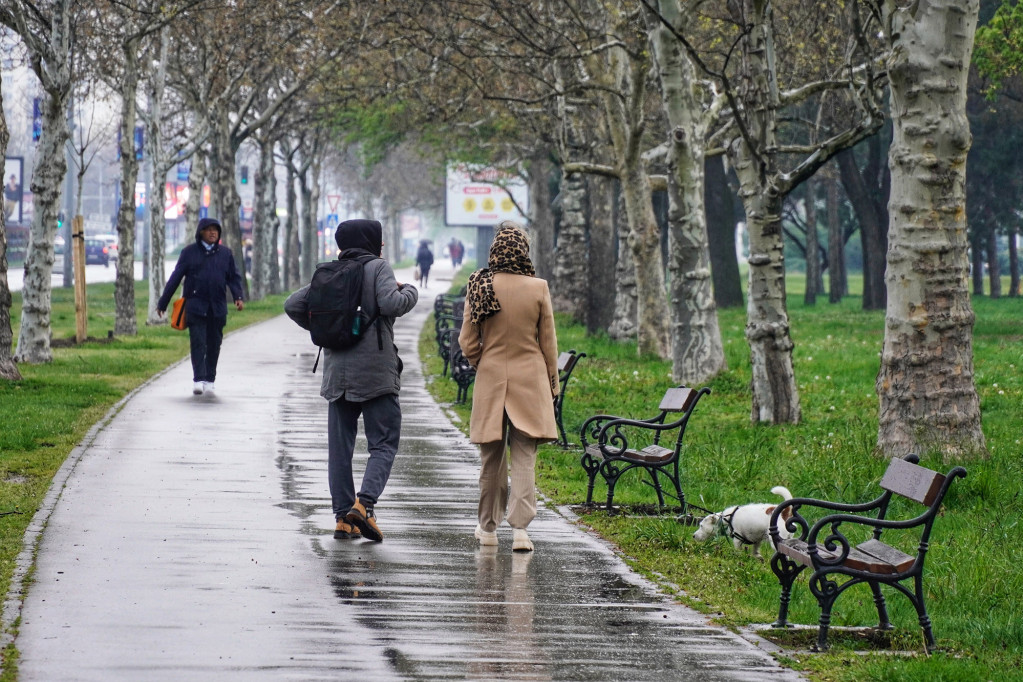 Padavine nisu iznenadile Beograđane! Počela je da pada najavljena kiša, u naredna dva sata nevreme će pogoditi i Vojvodinu