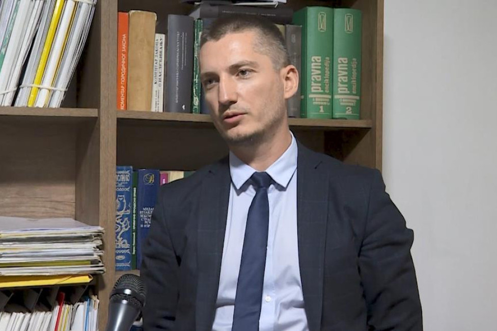 Oglasio se advokat uhapšenog Srbina na Jarinju: On nije napao službeno lice iz čista mira! (VIDEO)