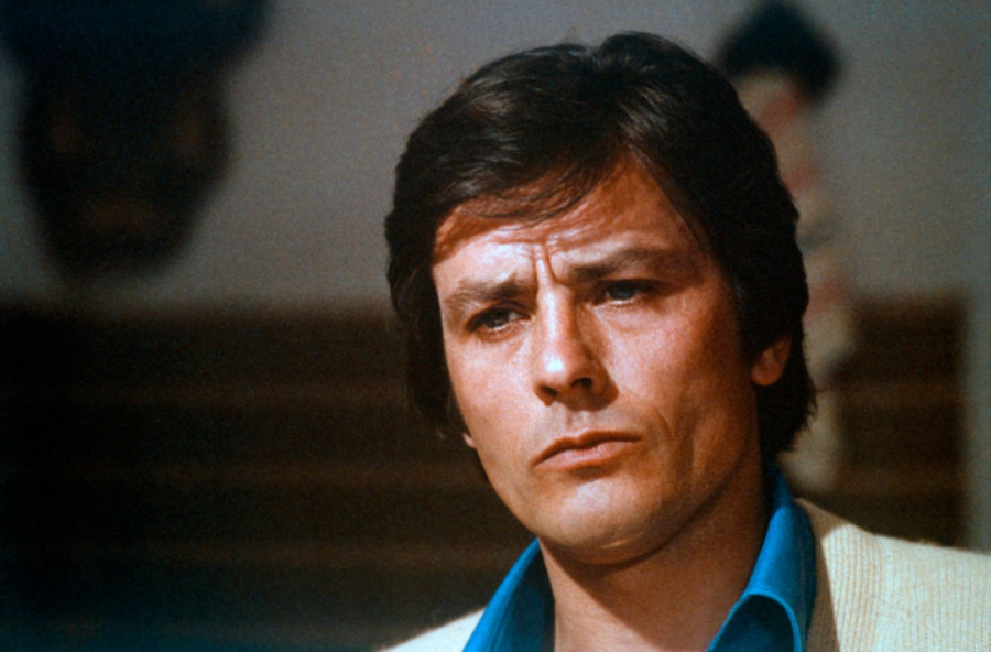 Alen Delon u životnoj opasnosti: Da li su deca slavnog glumca namerno prekinula njegovo lečenje?