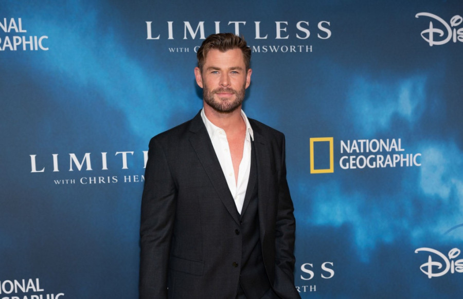 Na snimanju novog filma Krisa Hemsvorta kaskader slomio leđa: Reditelj tvrdi da će ovo ostvarenje srušiti svetske rekorde