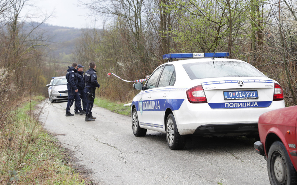 Policajca ubio iz sačmare: Uzbuna na severu Bačke, ubica uhapšen u kockarnici, a onda - šok!