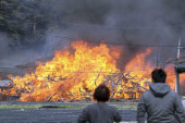 Bukti šumski požar u Južnoj Koreji: Evakuisano više od 300 ljudi, desetine kuća uništeno (FOTO)