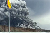 Proradio vulkan u Rusiji: Veliki oblak pepela prekrio sela (FOTO/VIDEO)