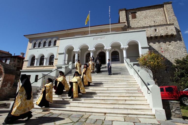 Carigrad pretvara Atos u atrakciju za zapadnjake! Vernici zabrinuti zbog masovnih poseta: "Danas ga vidimo tuđeg i neprepoznatljivog"