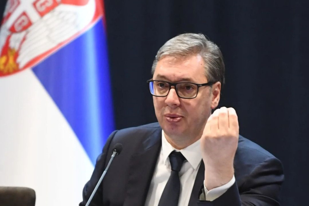 Vučić: Napadnu li naš narod neće biti 'kreni, stani i skloni se i povuci', ali vas molim da čuvamo mir, jer mir je vaš i naš interes
