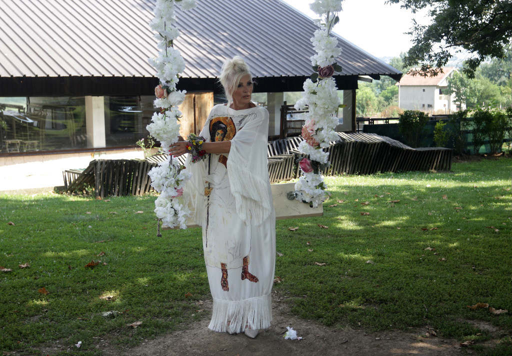 Cakana evocirala uspomene sa Kosova za Vaskrs: Tog dana sam oblačila najbolje što imam, pa išla od strine do strine