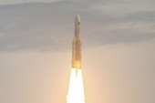 Istorijski korak ka najvećoj planeti Sunčevog sistema: ESA uspešno lansirala raketu sa satelitom za istraživanje Jupitera (VIDEO/FOTO)