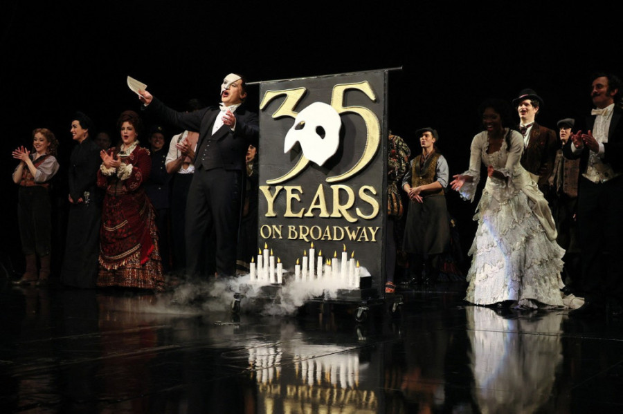 Najpoznatiji mjuzikl svih vremena "Fantom iz opere" premijerno pred srpskom publikom: Tragična ljubavna priča koja ostavlja bez daha (FOTO)