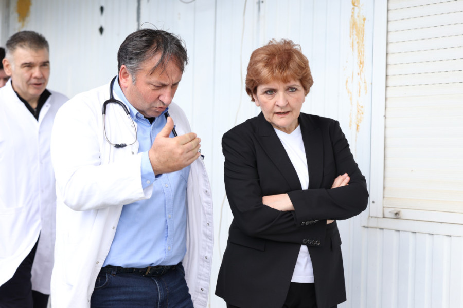 Ministarka zdravlja posetila ranjenog Milana Jovanovića: Dr Grujičić o planovima za zdravstvo na KiM