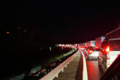 Gužva na auto-putu kod Velike Plane! Kolona dugačka nekoliko kilometara u smeru ka Beogradu