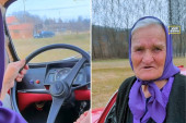Baka Vinka u devetoj deceniji sela za volan! Vozi bagi i „drifta“ legendarnog fiću, a sve zahvaljujući Jovanu (VIDEO/FOTO)