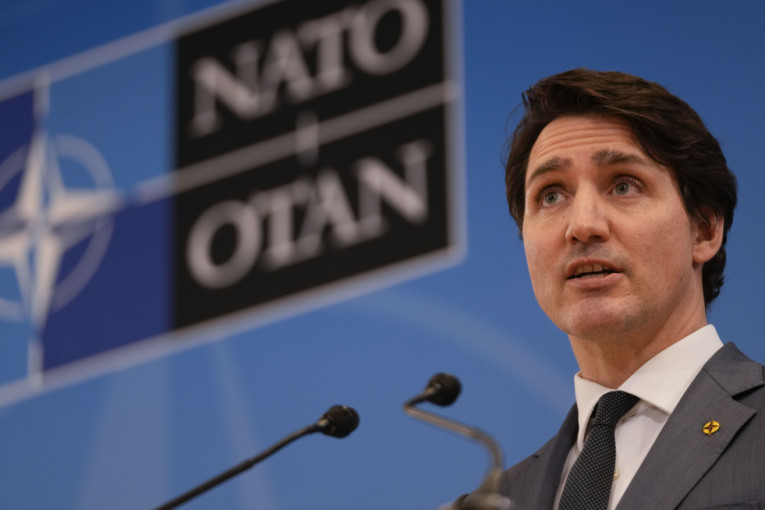 Zaharova o ostavci u Kanadi: Rota žrtveni jarac, zaštitili Trudoa