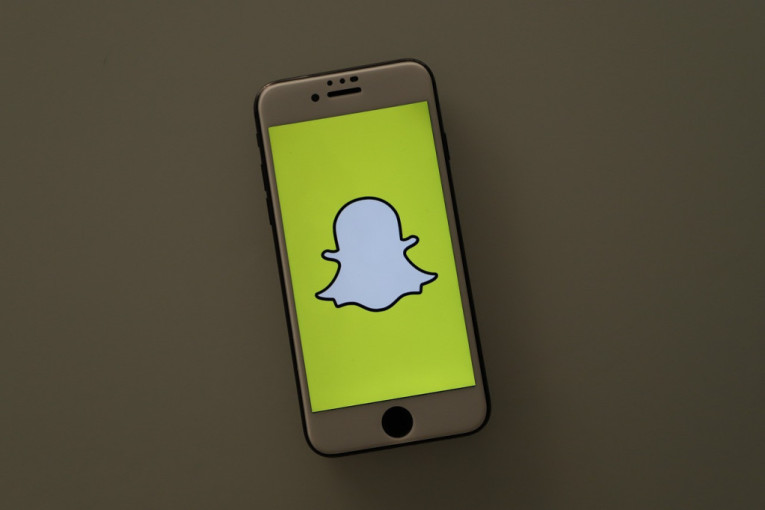 Okupacija svih društvenih mreža: Čuveni "Snapchat" uvodi veštačku inteligenciju, prepoznavaće dijalekte i naglaske!