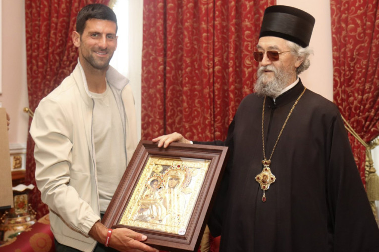 Đoković u Banjaluci dobio ikonu! Novak je pokazao privrženost Srpskoj pravoslavnoj crkvi (FOTO)