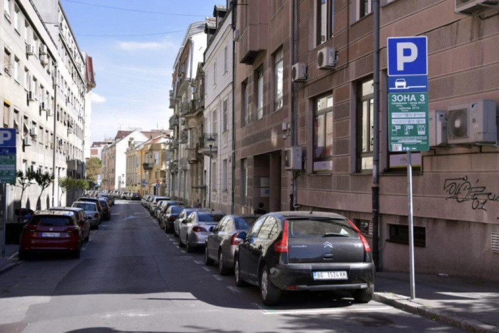 Od danas skuplje parkiranje u Beogradu: Koliko će biti veće cene i za produženo parkiranje u zonama