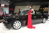"Rolls-Royce" na kineski način: Kako izgleda najskuplji kineski automobil? (VIDEO)