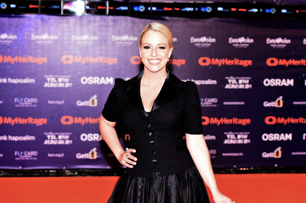 "Nemojmo biti lešinari" Protojerej žestoko udario na Tamaru Todevsku zbog najave koncerta u Kočanima