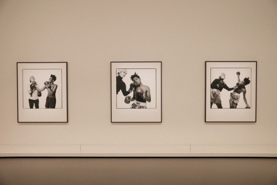 U Parizu otvorena ekskluzivna izložba „Baskijat x Vorhol“: Kad slikaju četiri ruke (FOTO)