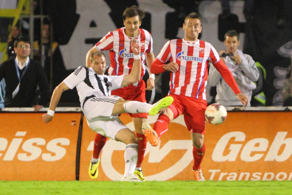 Grobari ovaj derbi neće nikada zaboraviti! Dva penala za Zvezdu, bomba Drinčića i gol Kojića za pobedu u 90. minutu! (VIDEO)