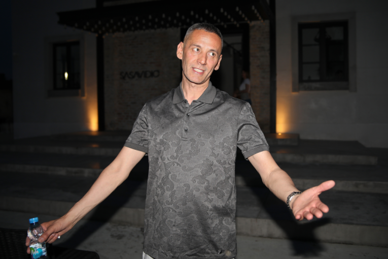 Šok otkriće u stanu Saše Vidića: Pronađen rukopis knjige koja bi mogla da uzdrma estradu