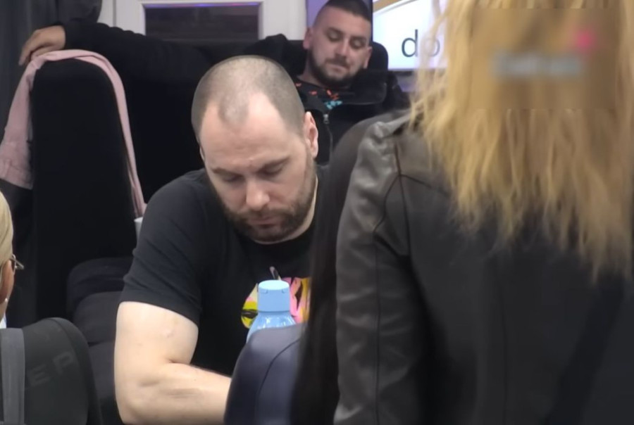 Otkriveno koliki je mesečni honorar Ane Ćurčić: Zadrugarka se izlanula