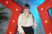 Miljana Kulić otišla u pevačice! Obukla usku haljinu, a onda pustila glas: Publika pala u trans (VIDEO)