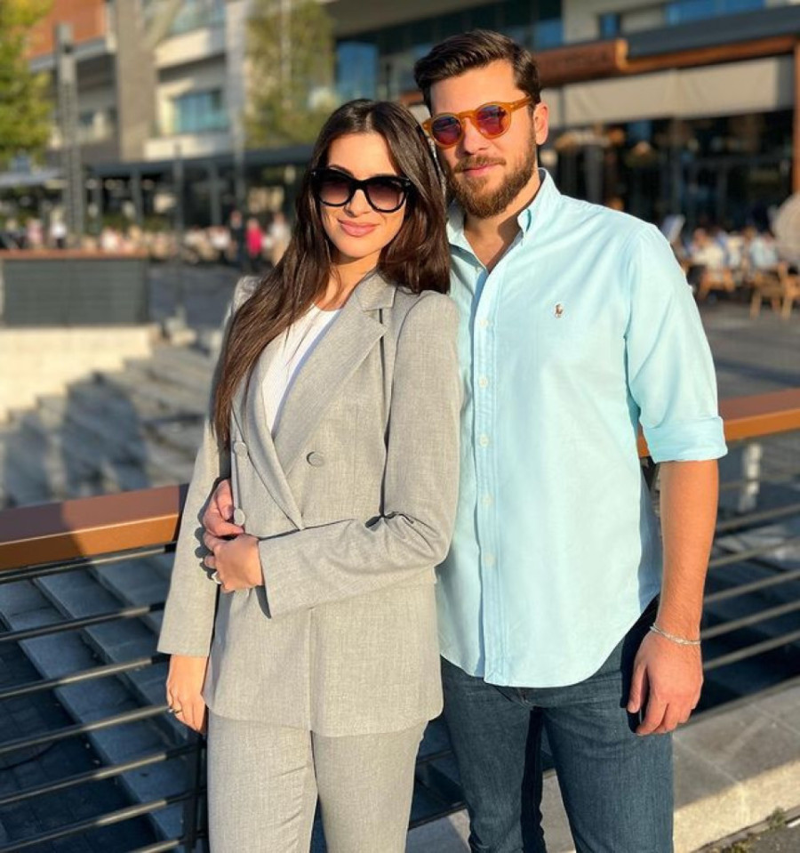 Dragana Kosjerina pozirala u heklanom kompletu na brodiću i sve je ostavila bez daha: Pokazala kako uživa (FOTO)