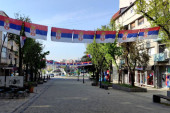 Nove srpske zastave vijore se u četiri opštine na severu KiM (FOTO/VIDEO)