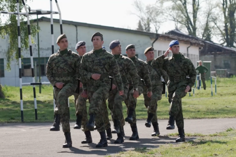 Ministar Vučević novim videom pozvao sve zainteresovane na služenje dobrovoljnog vojnog roka, evo šta je poručio (VIDEO)