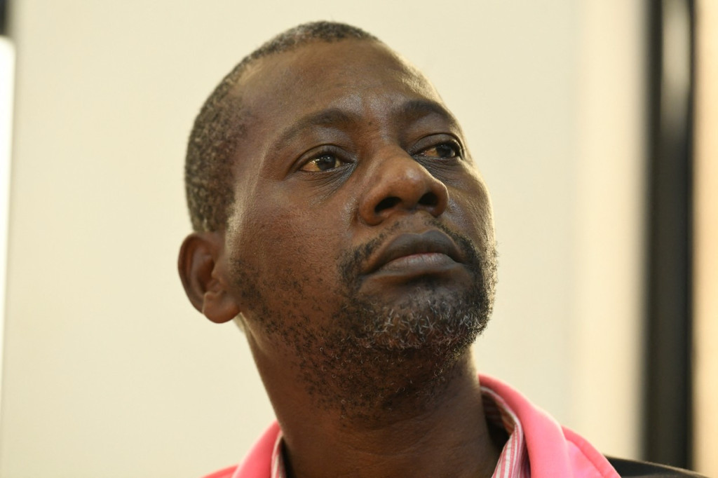 "Izgubio sam ženu i šestoro dece": Kako je sekta privukla vernike i terala ih da se izgladnjuju do smrti? (VIDEO)