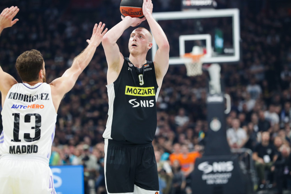 Evroliga odredila sudije za duel Partizana i Reala! Poznata lica prate crno-bele u Kaunas!