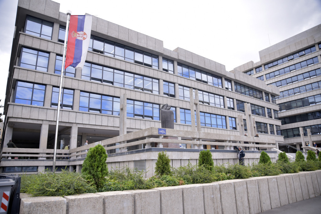 Oglasilo se tužilaštvo o napadu roditelja na učiteljicu u OŠ "Sveti Sava": Ispituju se svedoci