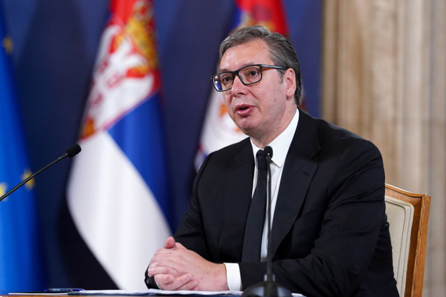 "Danas ne govorim samo kao predsednik nego i kao roditelj": Vučić slomljen posle tragedije na Vračaru