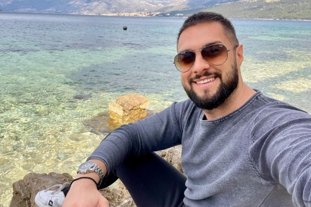 Xander Misojčić o obrazovanju: Master sam završio iz kafane