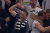 Kada navijač Partizana ovako reaguje, mora da je potez čudesan! Pogledajte zakucavanje Ledeja (VIDEO)
